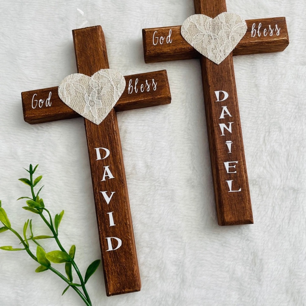 Personalized cross